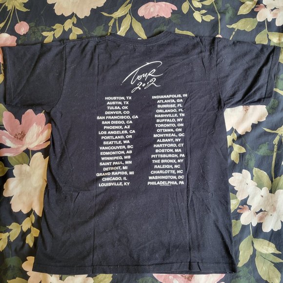 Roger Waters "The Wall Live" 2012 Tour T-Shirt Size M - Picture 3 of 3